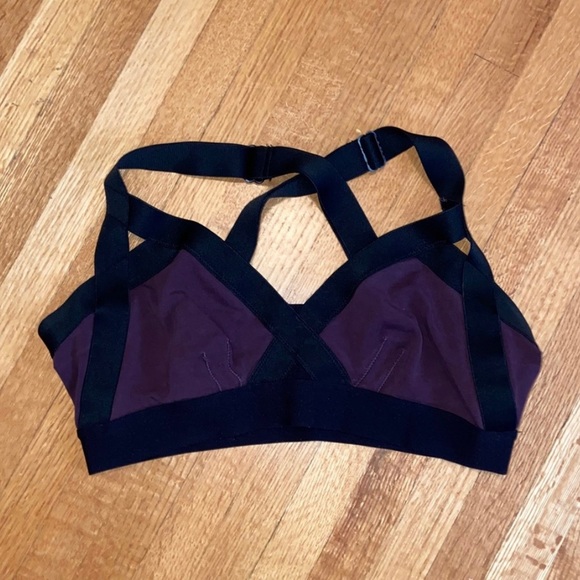 TNA Community bra